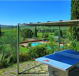 5 bedroom villa with pool and tennis court near San Gimignano, sleeps 10